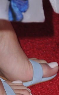 Francia Raisa feet photo thumbnail