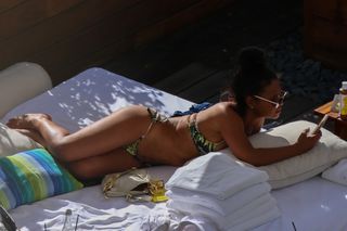 Christina Milian feet photo thumbnail