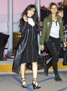 Camila Cabello feet photo thumbnail