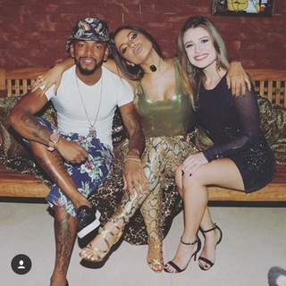 Anitta feet photo thumbnail