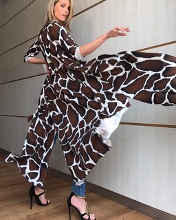 Ana Hickmann feet photo thumbnail