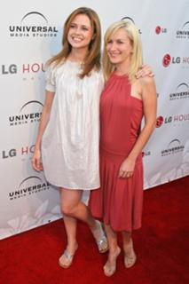Angela Kinsey feet photo thumbnail