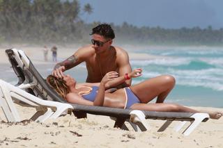 Charlotte Crosby feet photo thumbnail
