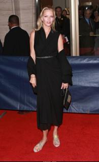 Uma Thurman feet photo thumbnail