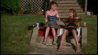 Uma Thurman feet photo thumbnail