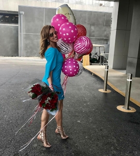 Lili Estefan feet photo thumbnail