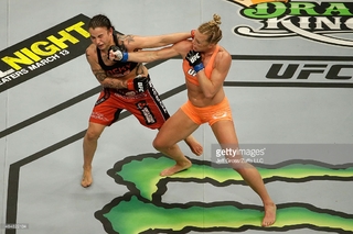 Holly Holm feet photo thumbnail
