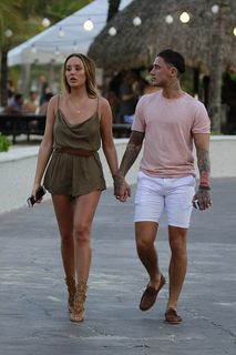 Charlotte Crosby feet photo thumbnail