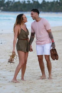 Charlotte Crosby feet photo thumbnail