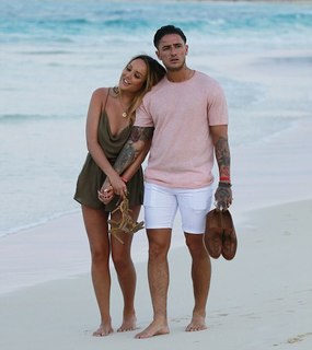 Charlotte Crosby feet photo thumbnail