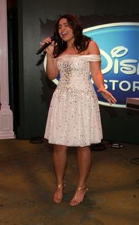 Jordin Sparks feet photo thumbnail