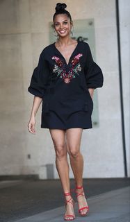 Alesha Dixon feet photo thumbnail