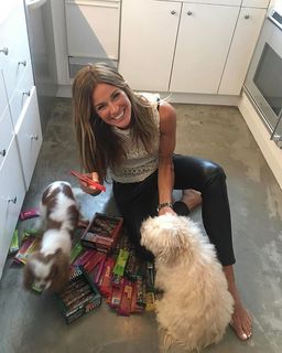 Kelly Bensimon feet photo thumbnail