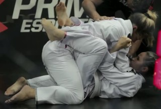 Paolla Oliveira feet photo thumbnail