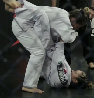 Paolla Oliveira feet photo thumbnail