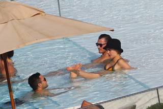 Cara Delevingne feet photo thumbnail