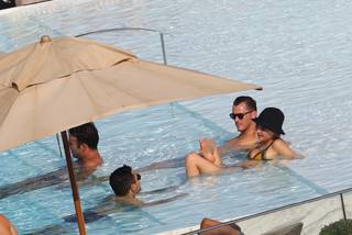 Cara Delevingne feet photo thumbnail