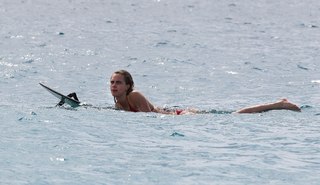 Cara Delevingne feet photo thumbnail