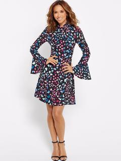 Myleene Klass feet photo thumbnail