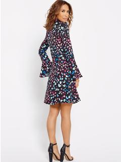Myleene Klass feet photo thumbnail