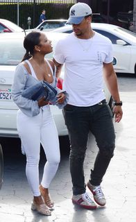 Christina Milian feet photo thumbnail