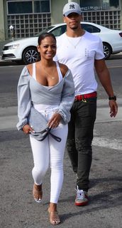 Christina Milian feet photo thumbnail