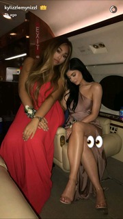 Kylie Jenner feet photo thumbnail