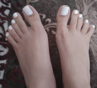 Isa Pes feet photo thumbnail