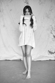 Camila Cabello feet photo thumbnail