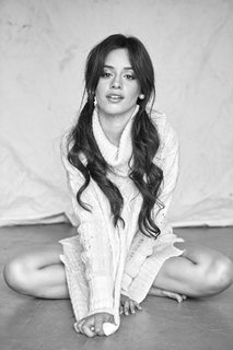 Camila Cabello feet photo thumbnail