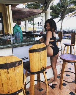 Angela Yee feet photo thumbnail