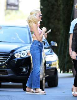 Pixie Lott feet photo thumbnail