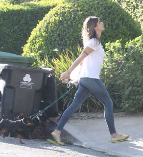 Elisabetta Canalis feet photo thumbnail