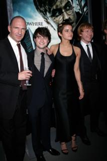 Emma Watson feet photo thumbnail