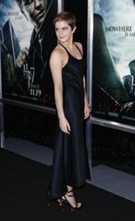Emma Watson feet photo thumbnail
