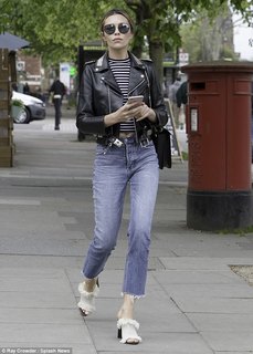 Abbey Clancy feet photo thumbnail