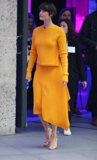 Gemma Arterton feet photo thumbnail