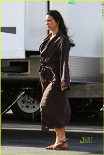 Olivia Munn feet photo thumbnail