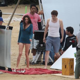 Kristen Stewart feet photo thumbnail