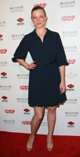 Amy Smart feet photo thumbnail