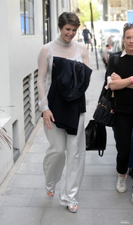 Gemma Arterton feet photo thumbnail