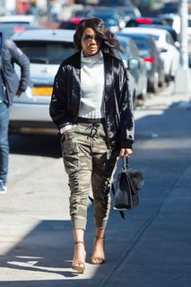 Gabrielle Union feet photo thumbnail