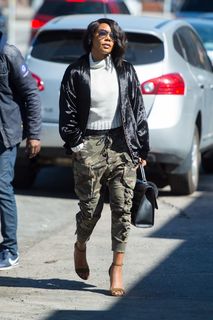 Gabrielle Union feet photo thumbnail