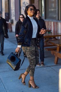 Gabrielle Union feet photo thumbnail