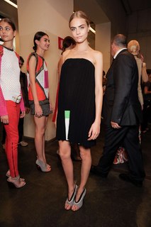 Cara Delevingne feet photo thumbnail