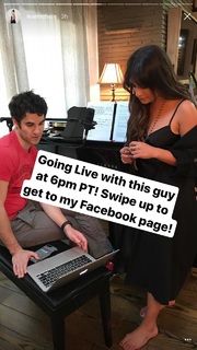 Lea Michele feet photo thumbnail