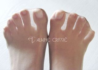 Alaine Crissiê feet photo thumbnail
