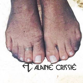 Alaine Crissiê feet photo thumbnail