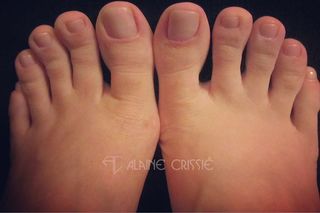 Alaine Crissiê feet photo thumbnail