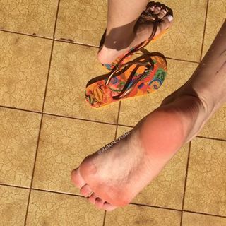 Alaine Crissiê feet photo thumbnail